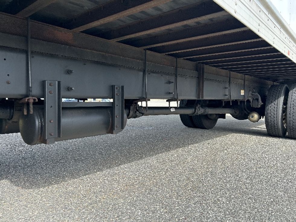 Medium Duty Box Truck-Light and Medium Duty Trucks-Hino-2020-338-Fitchburg-MA-146,441\n\t\tmiles-$ 42,250 - Image 5