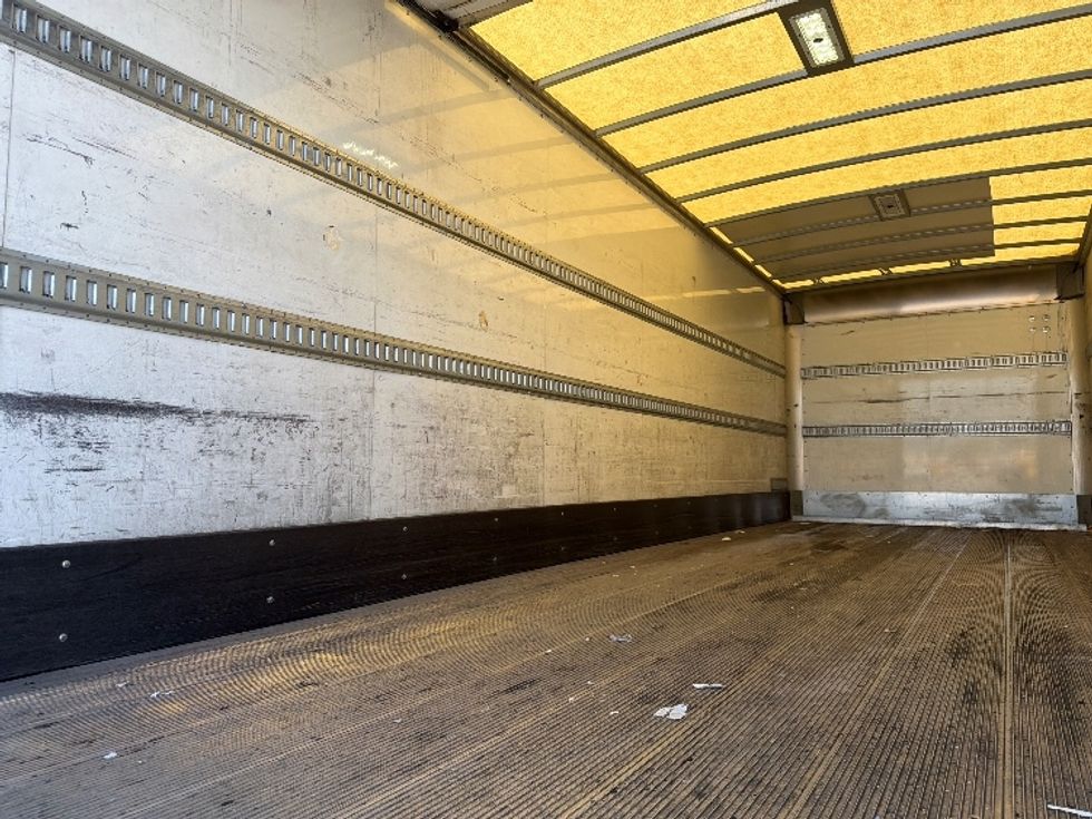 Medium Duty Box Truck-Light and Medium Duty Trucks-Hino-2020-338-Fontana-CA-134,586\n\t\tmiles-$ 48,000 - Image 11