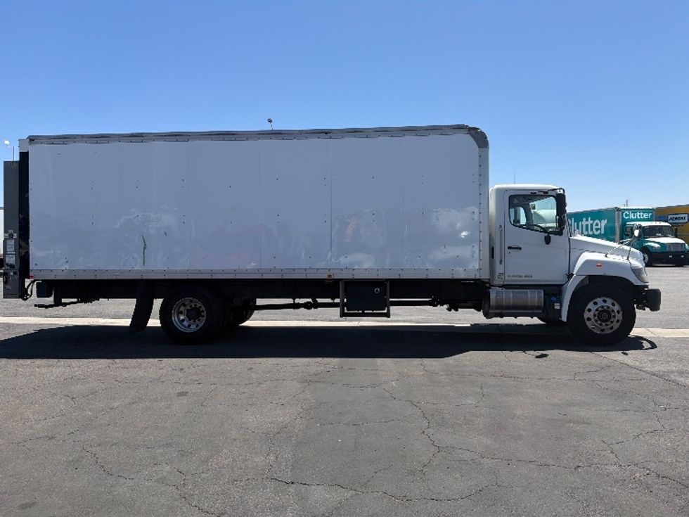 Medium Duty Box Truck-Light and Medium Duty Trucks-Hino-2020-338-Fontana-CA-134,586\n\t\tmiles-$ 48,000 - Image 15