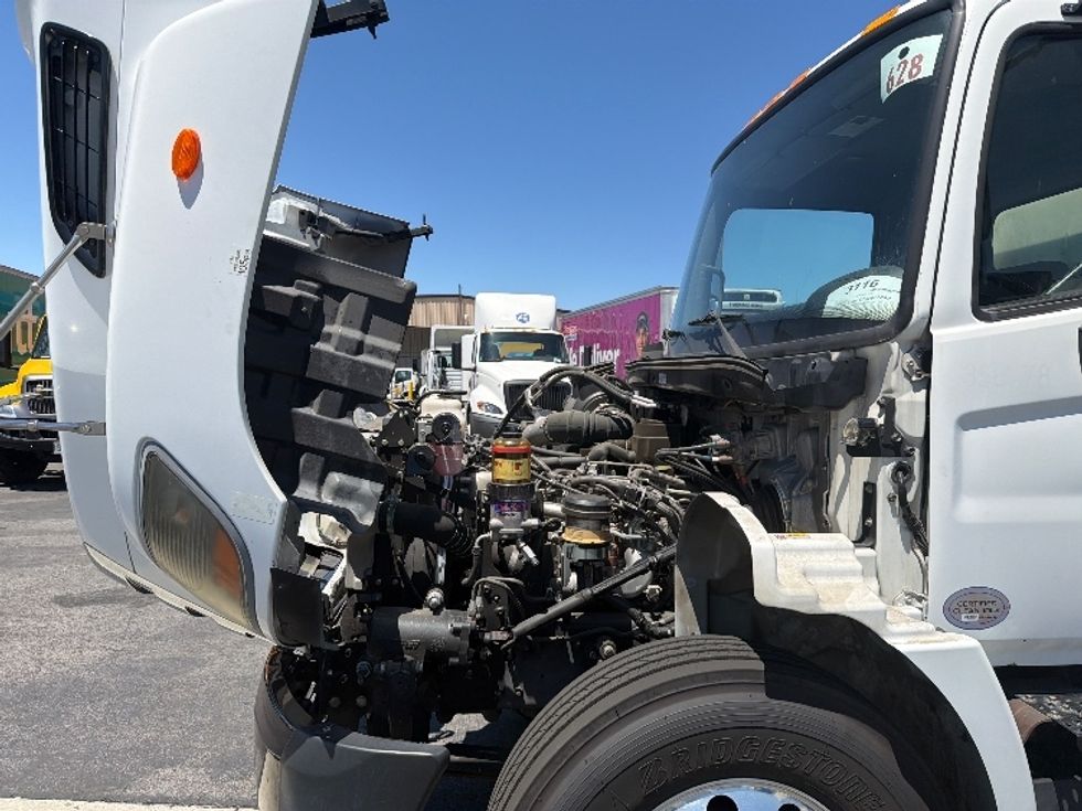 Medium Duty Box Truck-Light and Medium Duty Trucks-Hino-2020-338-Fontana-CA-134,586\n\t\tmiles-$ 48,000 - Image 24