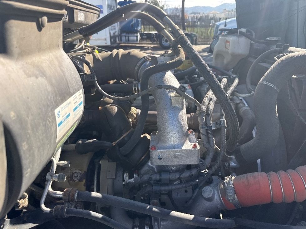 Medium Duty Box Truck-Light and Medium Duty Trucks-Hino-2020-338-Fontana-CA-183,781\n\t\tmiles-$ 43,500 - Image 23