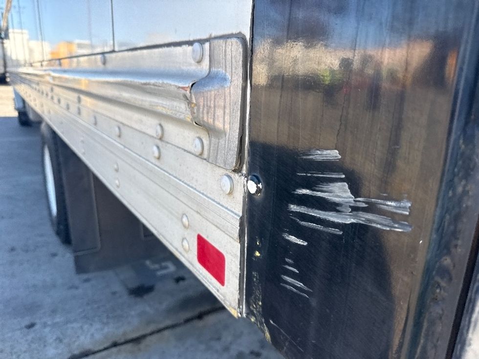 Medium Duty Box Truck-Light and Medium Duty Trucks-Hino-2020-338-Fontana-CA-183,781\n\t\tmiles-$ 43,500 - Image 28