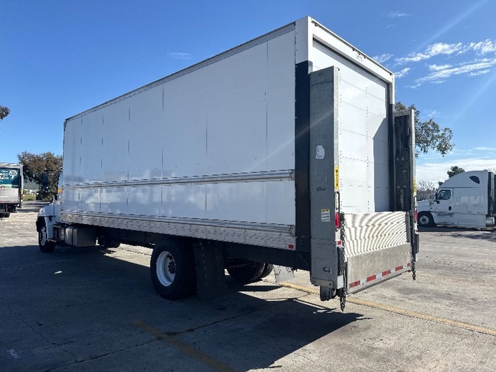 Medium Duty Box Truck-Light and Medium Duty Trucks-Hino-2020-338-Fontana-CA-183,781\n\t\tmiles-$ 43,500 - Image 6