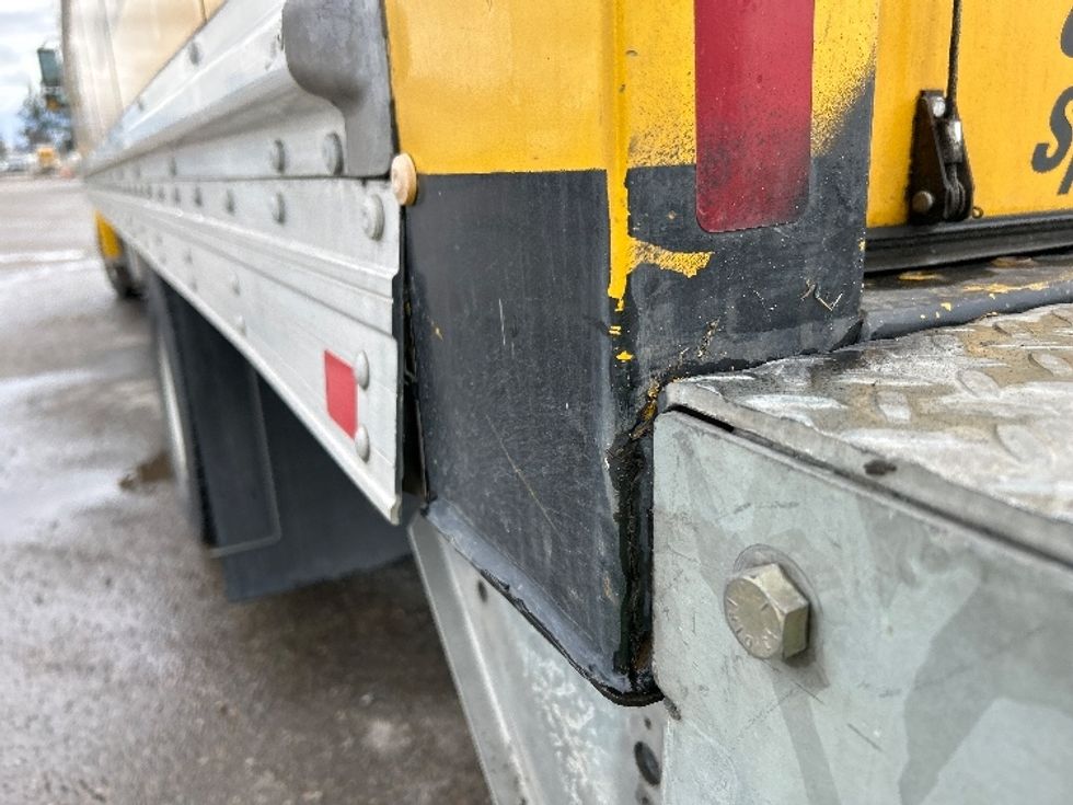 Medium Duty Box Truck-Light and Medium Duty Trucks-Hino-2020-338-Fresno-CA-173,138\n\t\tmiles-$ 40,500 - Image 26