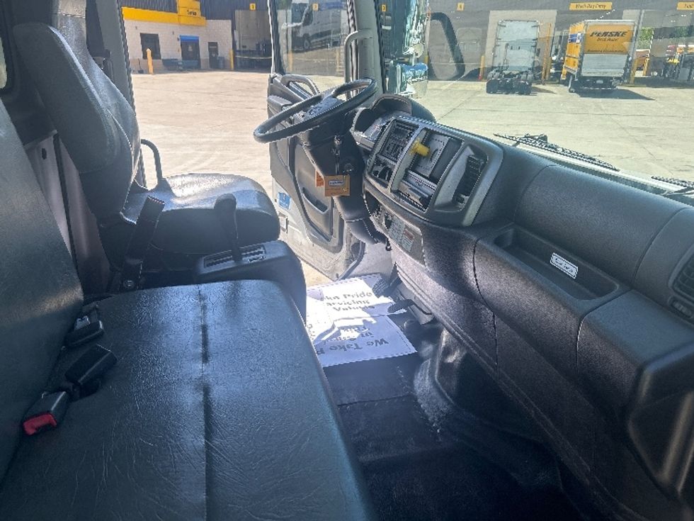 Medium Duty Box Truck-Light and Medium Duty Trucks-Hino-2020-338-Indianapolis-IN-287,250\n\t\tmiles-$ 29,000 - Image 22