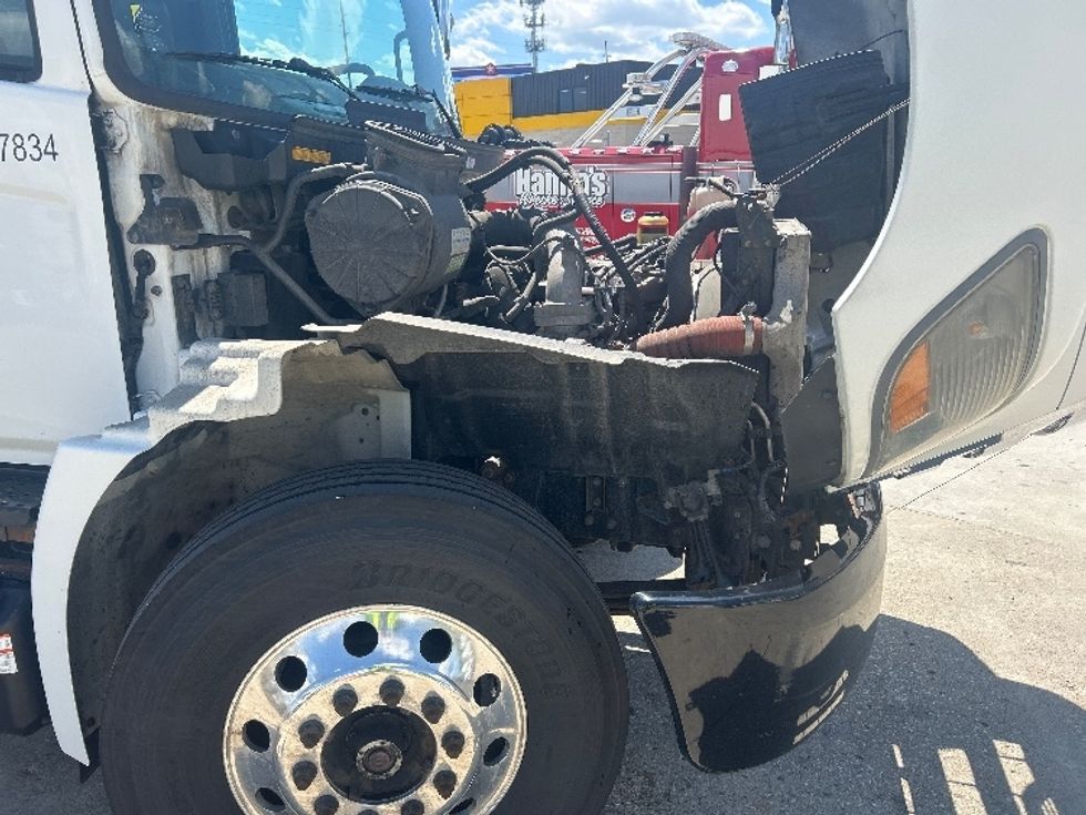 Medium Duty Box Truck-Light and Medium Duty Trucks-Hino-2020-338-Indianapolis-IN-287,250\n\t\tmiles-$ 29,000 - Image 23