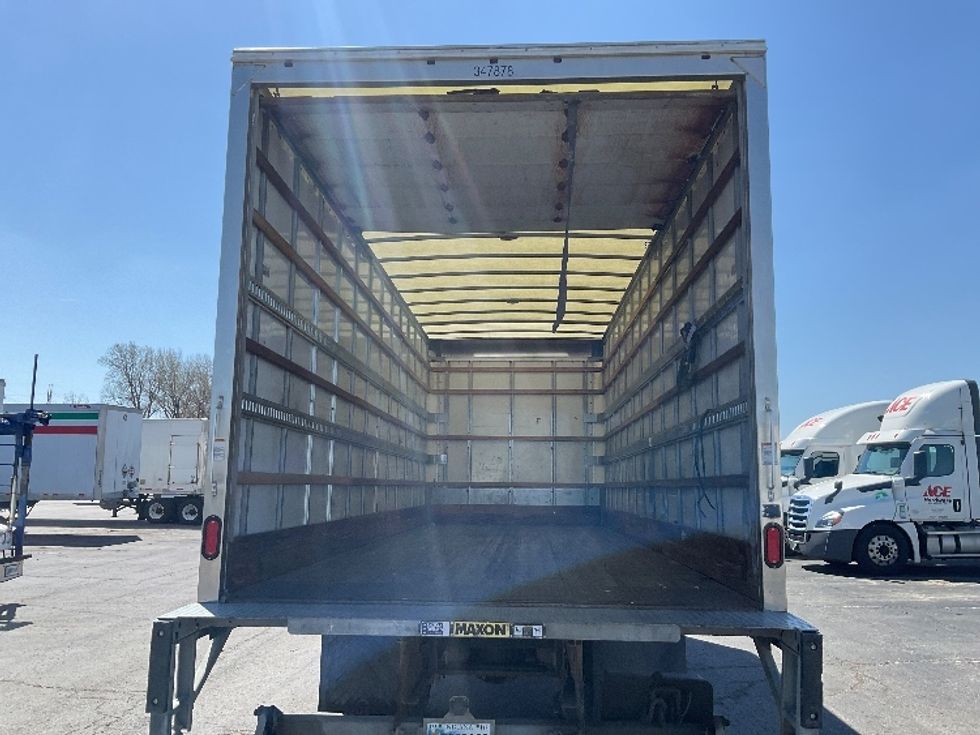 Medium Duty Box Truck-Light and Medium Duty Trucks-Hino-2020-338-Kansas City-MO-129,656\n\t\tmiles-$ 53,000 - Image 8