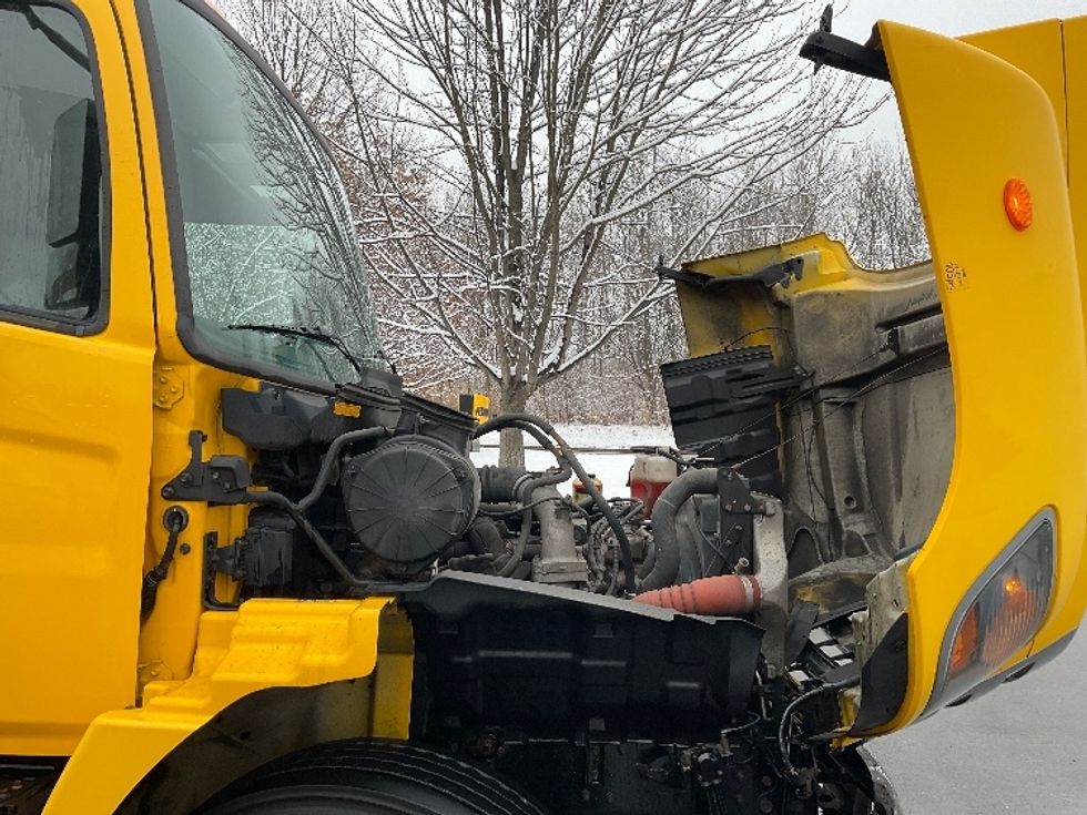 Medium Duty Box Truck-Light and Medium Duty Trucks-Hino-2020-338-King Of Prussia-PA-173,600\n\t\tmiles-$ 40,750 - Image 23