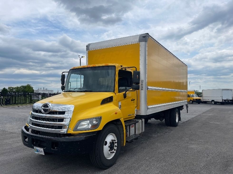 Medium Duty Box Truck-Light and Medium Duty Trucks-Hino-2020-338-Lenexa-KS-219,257\n\t\tmiles-$ 33,250 - Image 3