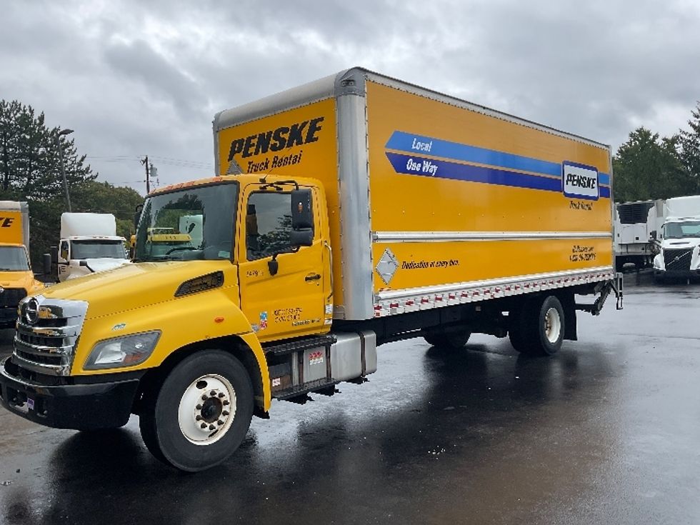 Medium Duty Box Truck-Light and Medium Duty Trucks-Hino-2020-338-Liverpool-NY-141,586\n\t\tmiles-$ 44,000 - Image 3