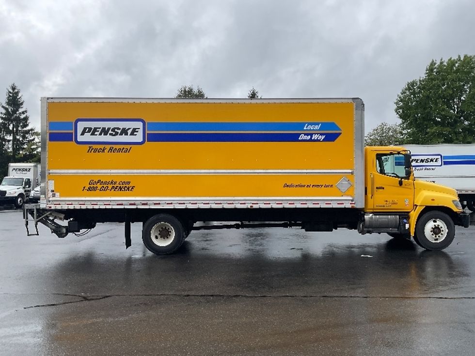 Medium Duty Box Truck-Light and Medium Duty Trucks-Hino-2020-338-Liverpool-NY-141,586\n\t\tmiles-$ 44,000 - Image 4