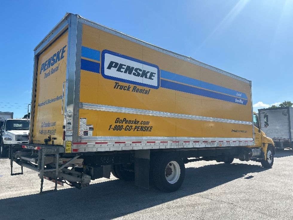 Medium Duty Box Truck-Light and Medium Duty Trucks-Hino-2020-338-Medley-FL-190,279\n\t\tmiles-$ 42,750 - Image 13