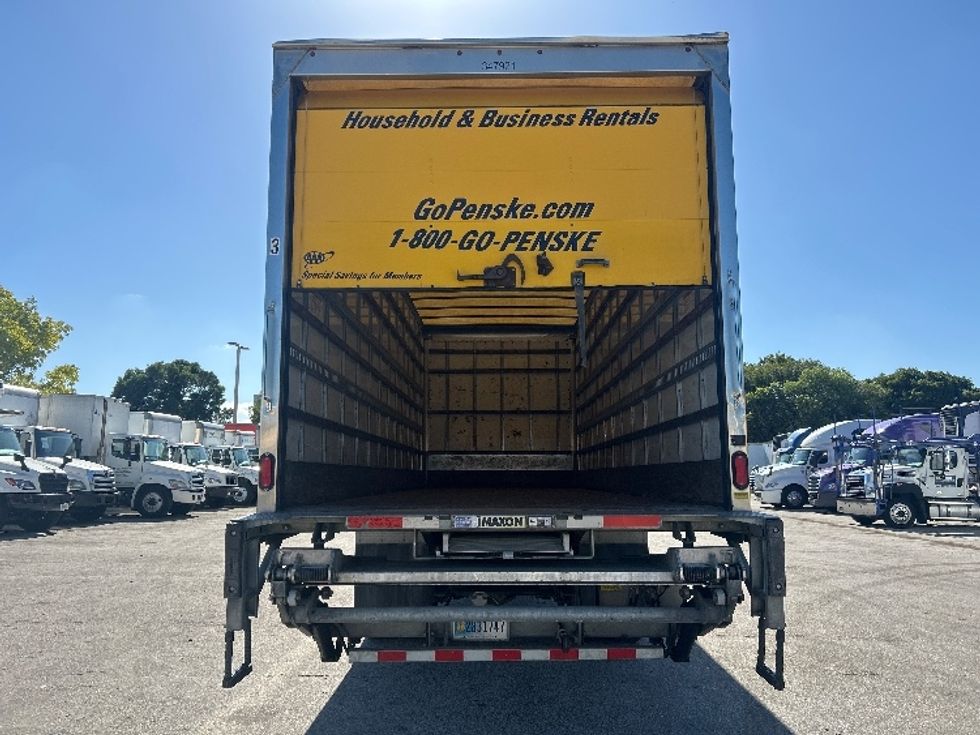 Medium Duty Box Truck-Light and Medium Duty Trucks-Hino-2020-338-Medley-FL-190,279\n\t\tmiles-$ 42,750 - Image 8