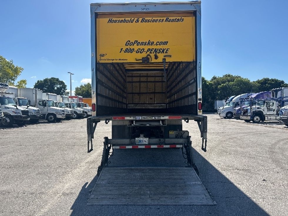 Medium Duty Box Truck-Light and Medium Duty Trucks-Hino-2020-338-Medley-FL-190,279\n\t\tmiles-$ 42,750 - Image 9