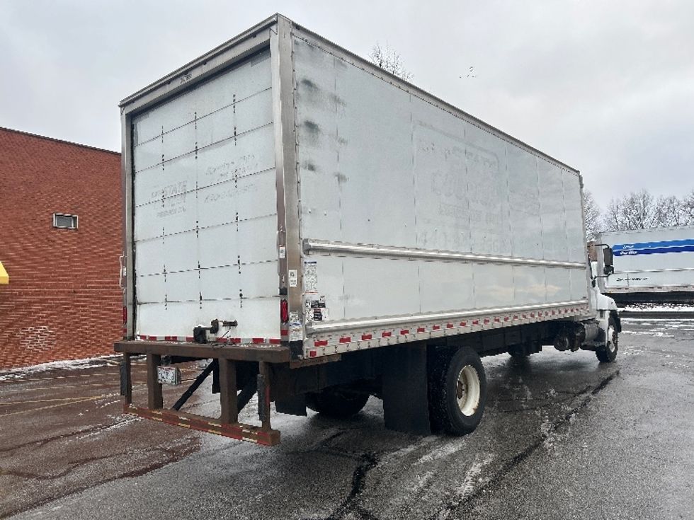 Medium Duty Box Truck-Light and Medium Duty Trucks-Hino-2020-338-Middlefield-OH-261,838\n\t\tmiles-$ 32,250 - Image 12