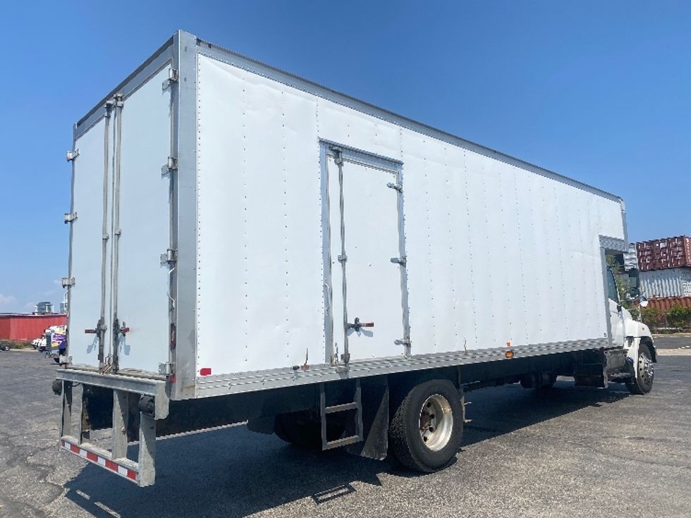 Medium Duty Box Truck-Light and Medium Duty Trucks-Hino-2020-338-Mississauga-ON-127,624\n\t\tkm-$ 98,250 - Image 12