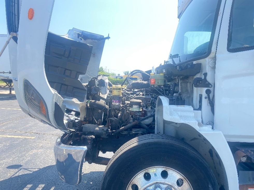 Medium Duty Box Truck-Light and Medium Duty Trucks-Hino-2020-338-Mississauga-ON-127,624\n\t\tkm-$ 98,250 - Image 23