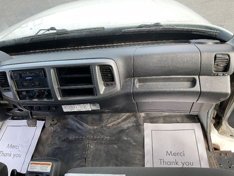 Medium Duty Box Truck-Light and Medium Duty Trucks-Hino-2020-338-Mississauga-ON-185,089\n\t\tkm-$ 74,750 - Image 21
