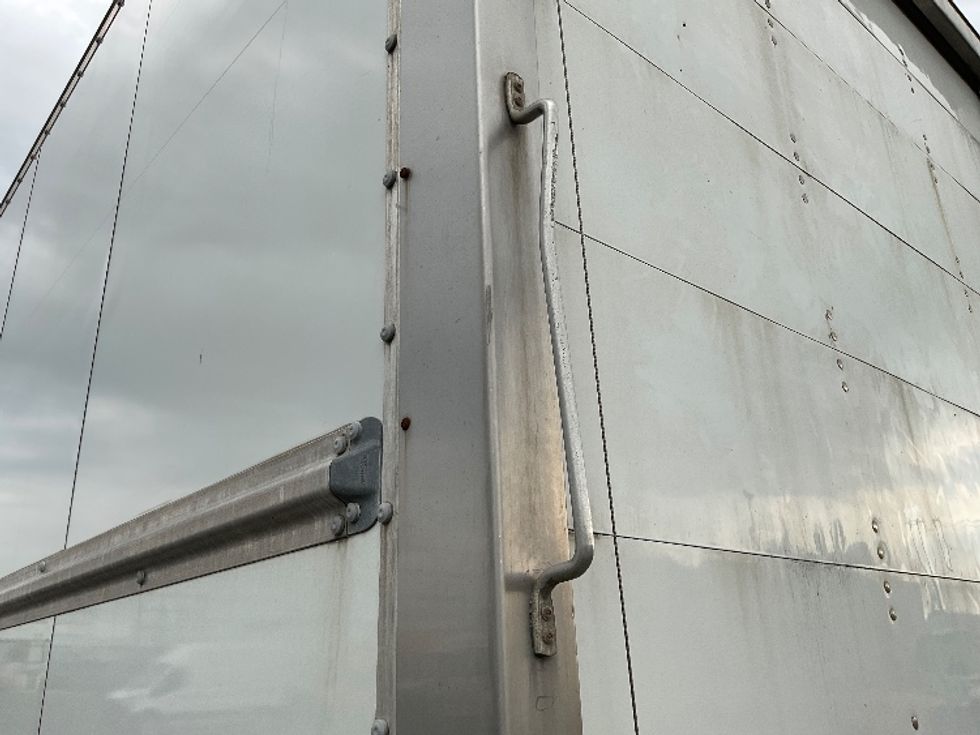 Medium Duty Box Truck-Light and Medium Duty Trucks-Hino-2020-338-Mississauga-ON-200,563\n\t\tkm-$ 71,000 - Image 26