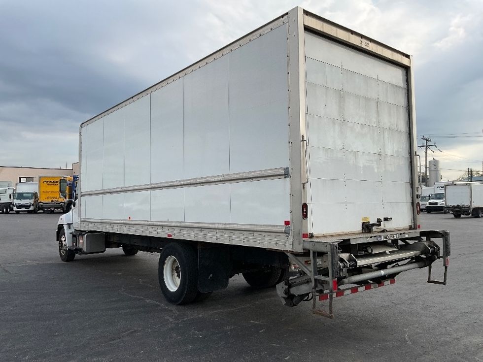 Medium Duty Box Truck-Light and Medium Duty Trucks-Hino-2020-338-Mississauga-ON-200,563\n\t\tkm-$ 71,000 - Image 6