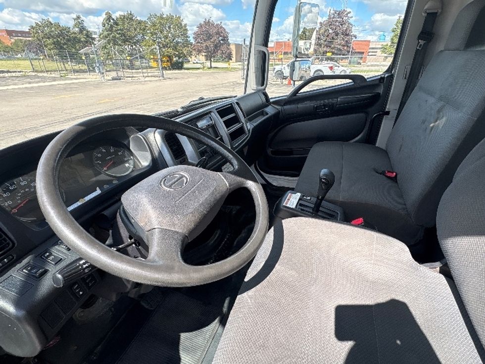 Medium Duty Box Truck-Light and Medium Duty Trucks-Hino-2020-338-Mississauga-ON-230,666\n\t\tkm-$ 71,000 - Image 17