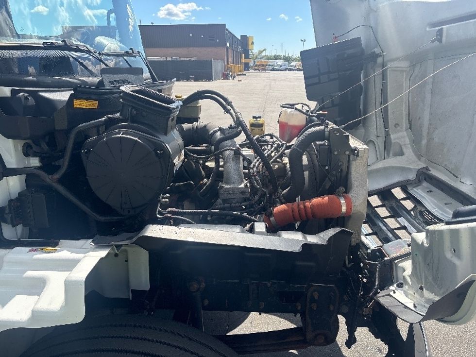 Medium Duty Box Truck-Light and Medium Duty Trucks-Hino-2020-338-Mississauga-ON-230,666\n\t\tkm-$ 71,000 - Image 23