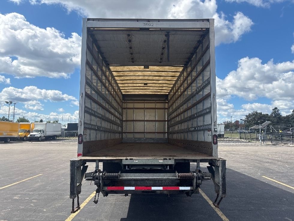 Medium Duty Box Truck-Light and Medium Duty Trucks-Hino-2020-338-Mississauga-ON-230,666\n\t\tkm-$ 71,000 - Image 8