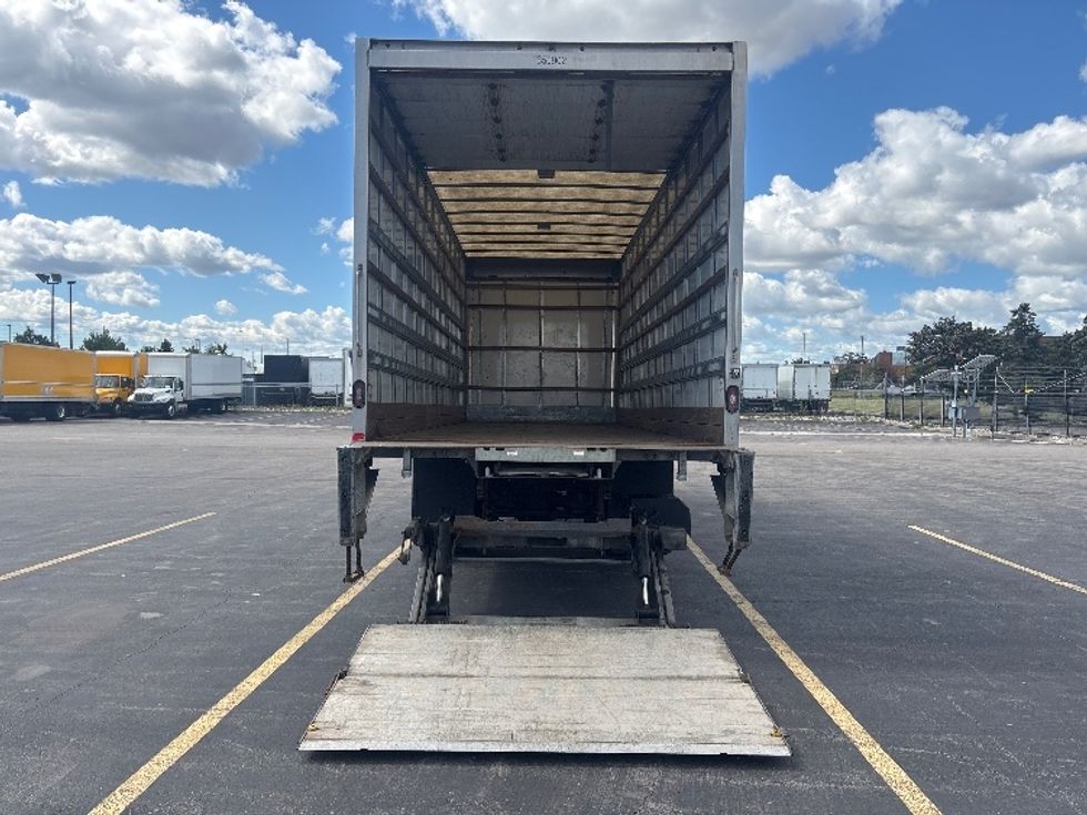 Medium Duty Box Truck-Light and Medium Duty Trucks-Hino-2020-338-Mississauga-ON-230,666\n\t\tkm-$ 71,000 - Image 9