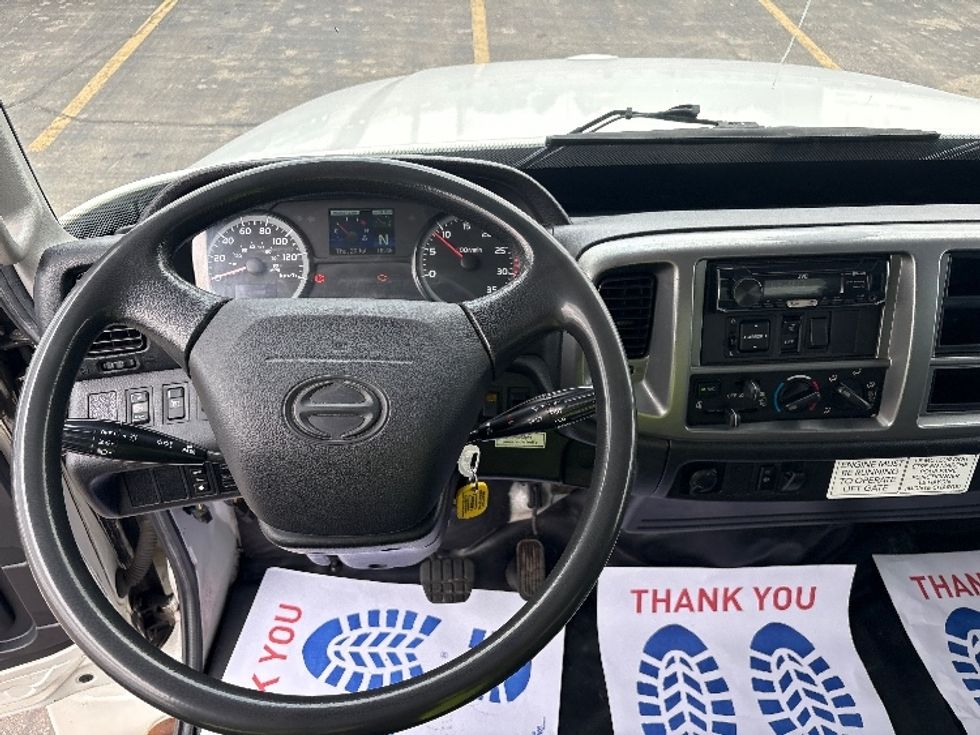 Medium Duty Box Truck-Light and Medium Duty Trucks-Hino-2020-338-Mississauga-ON-304,939\n\t\tkm-$ 61,500 - Image 18