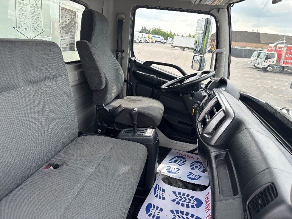 Medium Duty Box Truck-Light and Medium Duty Trucks-Hino-2020-338-Mississauga-ON-304,939\n\t\tkm-$ 61,500 - Image 22