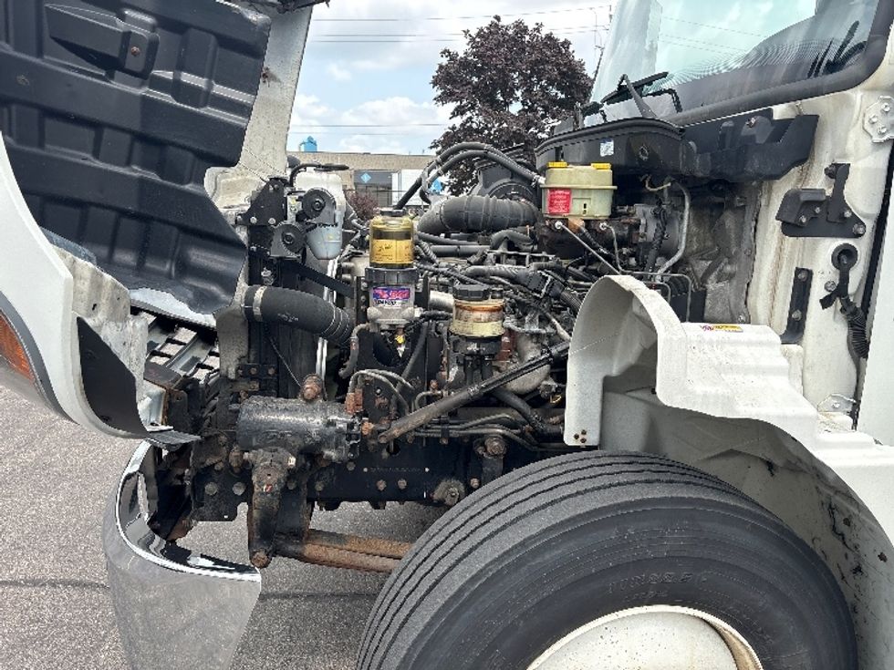 Medium Duty Box Truck-Light and Medium Duty Trucks-Hino-2020-338-Mississauga-ON-304,939\n\t\tkm-$ 61,500 - Image 24
