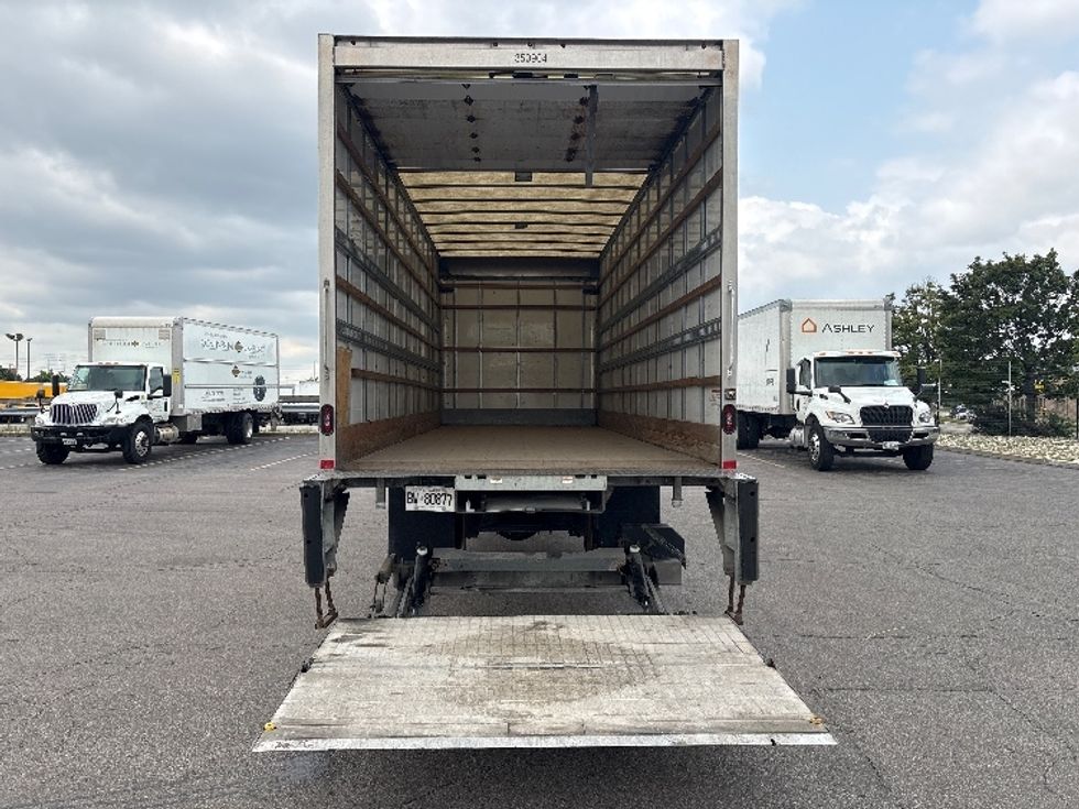 Medium Duty Box Truck-Light and Medium Duty Trucks-Hino-2020-338-Mississauga-ON-304,939\n\t\tkm-$ 61,500 - Image 9