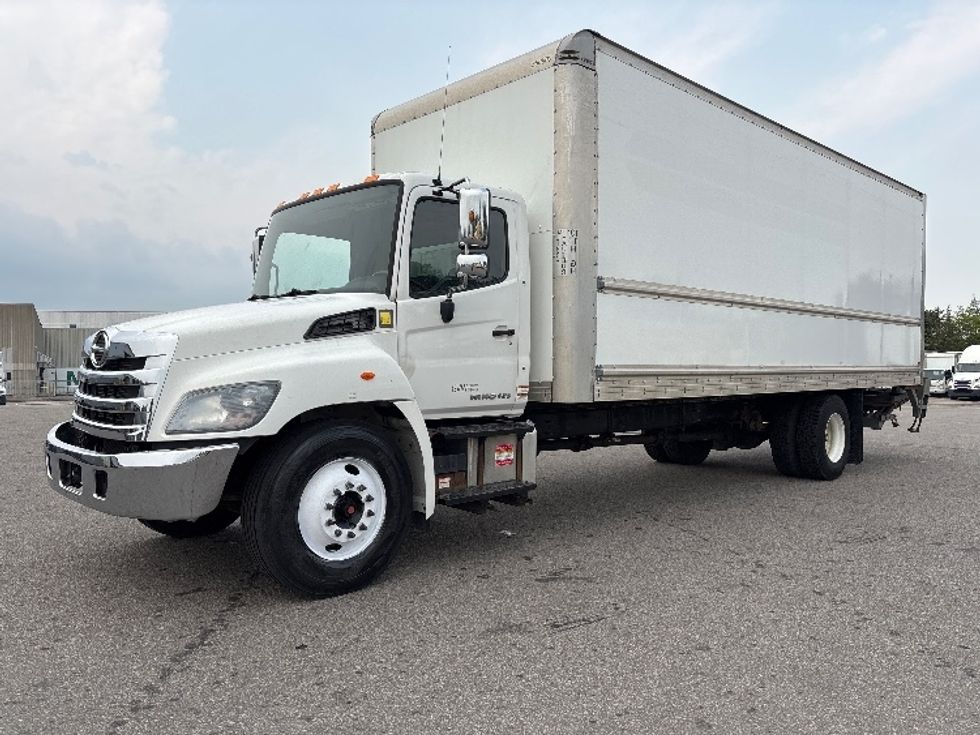 Medium Duty Box Truck-Light and Medium Duty Trucks-Hino-2020-338-Mississauga-ON-312,400\n\t\tkm-$ 60,750 - Image 3