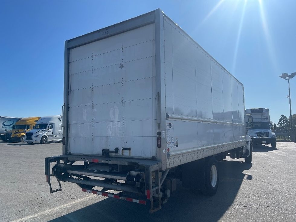 Medium Duty Box Truck-Light and Medium Duty Trucks-Hino-2020-338-Mississauga-ON-319,288\n\t\tkm-$ 59,750 - Image 13