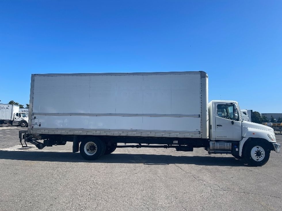 Medium Duty Box Truck-Light and Medium Duty Trucks-Hino-2020-338-Mississauga-ON-319,288\n\t\tkm-$ 59,750 - Image 15
