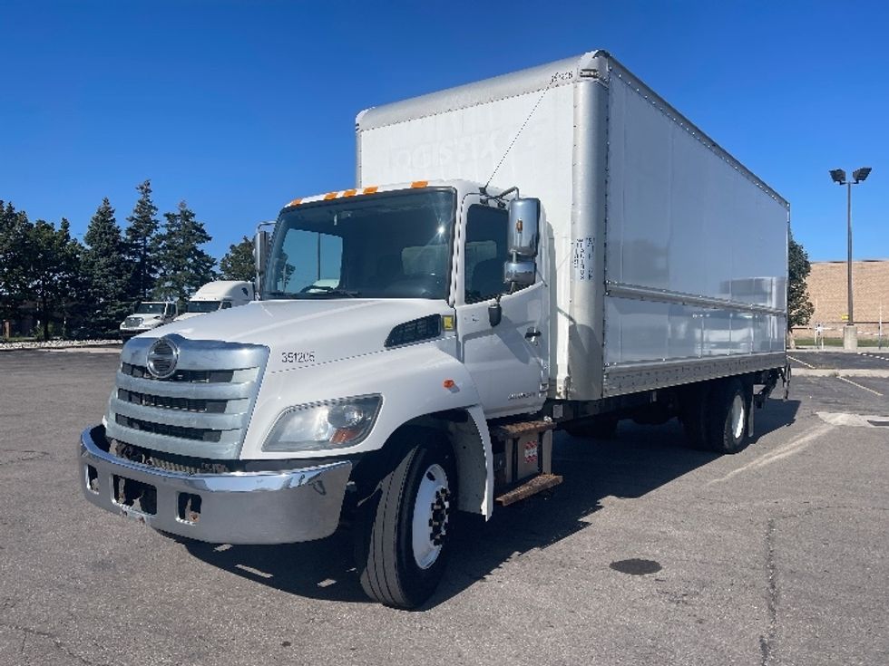 Medium Duty Box Truck-Light and Medium Duty Trucks-Hino-2020-338-Mississauga-ON-319,288\n\t\tkm-$ 59,750 - Image 3