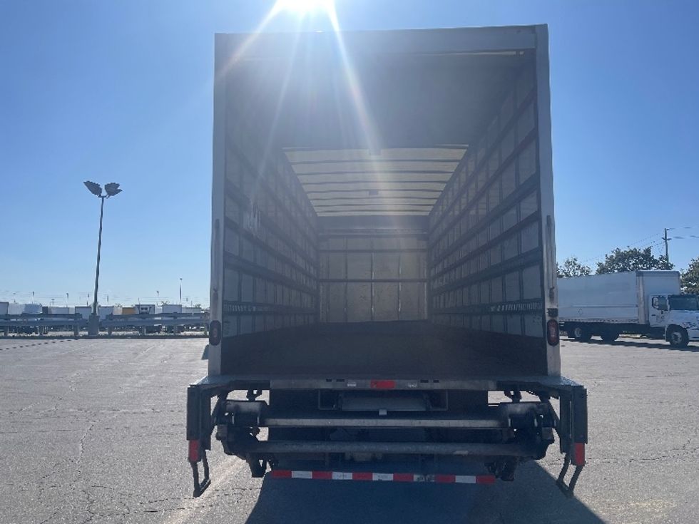 Medium Duty Box Truck-Light and Medium Duty Trucks-Hino-2020-338-Mississauga-ON-319,288\n\t\tkm-$ 59,750 - Image 8