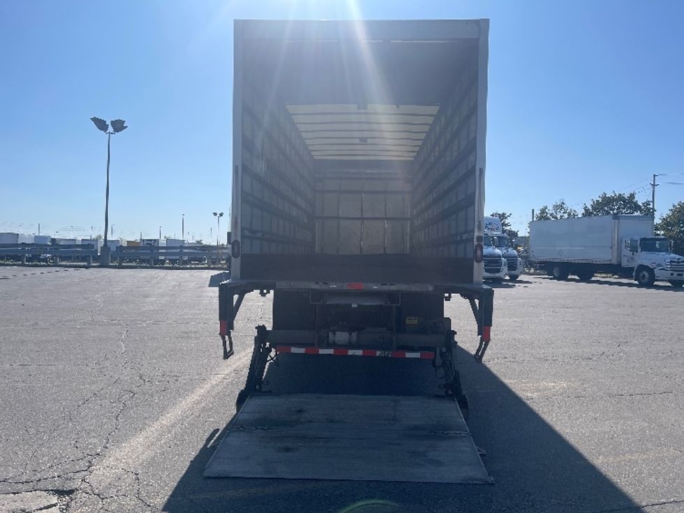 Medium Duty Box Truck-Light and Medium Duty Trucks-Hino-2020-338-Mississauga-ON-319,288\n\t\tkm-$ 59,750 - Image 9