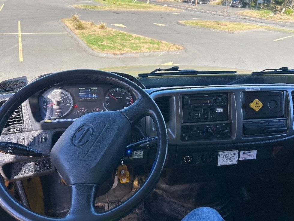 Medium Duty Box Truck-Light and Medium Duty Trucks-Hino-2020-338-Montgomery-NY-175,443\n\t\tmiles-$ 40,500 - Image 18