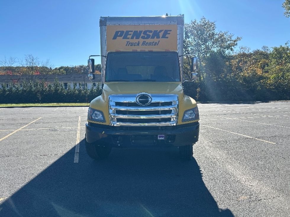 Medium Duty Box Truck-Light and Medium Duty Trucks-Hino-2020-338-Montgomery-NY-175,443\n\t\tmiles-$ 40,500 - Image 2