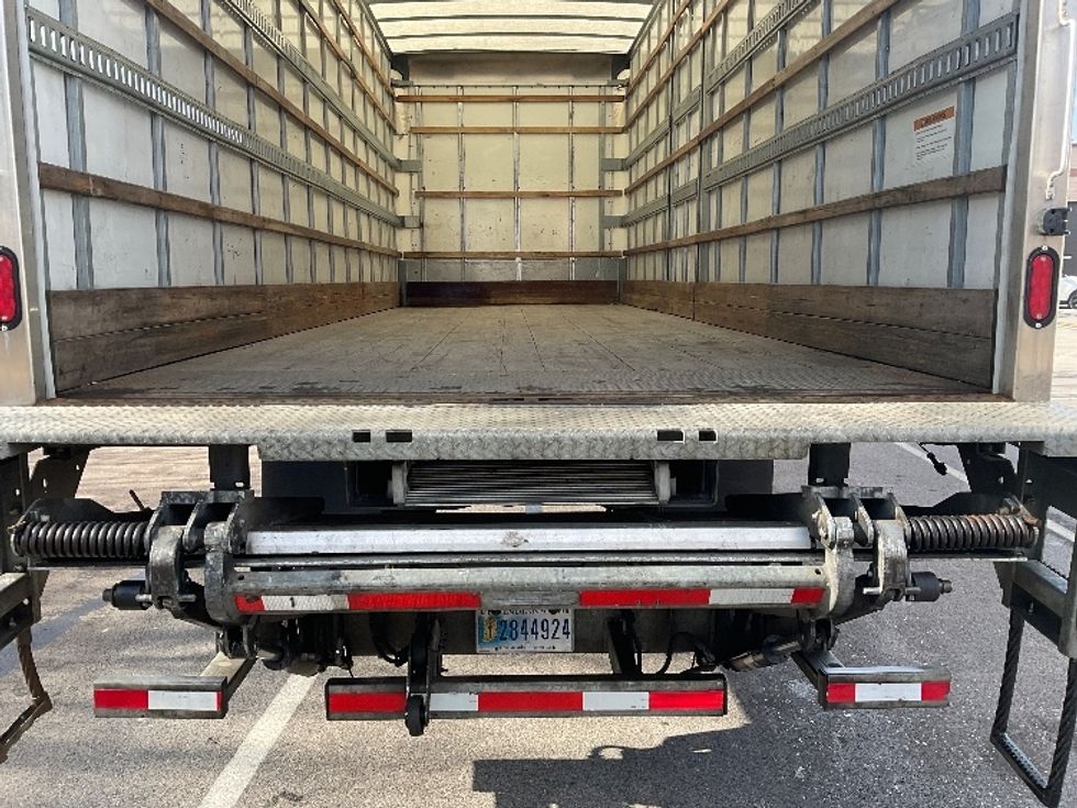 Medium Duty Box Truck-Light and Medium Duty Trucks-Hino-2020-338-Norton-MA-168,713\n\t\tmiles-$ 41,250 - Image 10