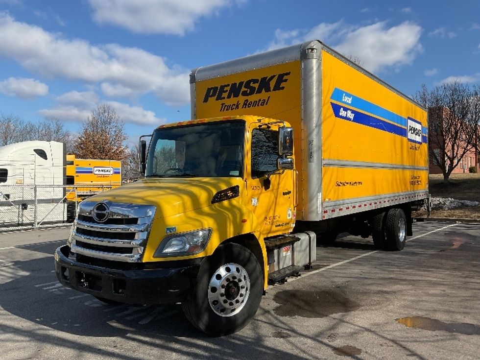 Medium Duty Box Truck-Light and Medium Duty Trucks-Hino-2020-338-Norton-MA-168,713\n\t\tmiles-$ 41,250 - Image 3