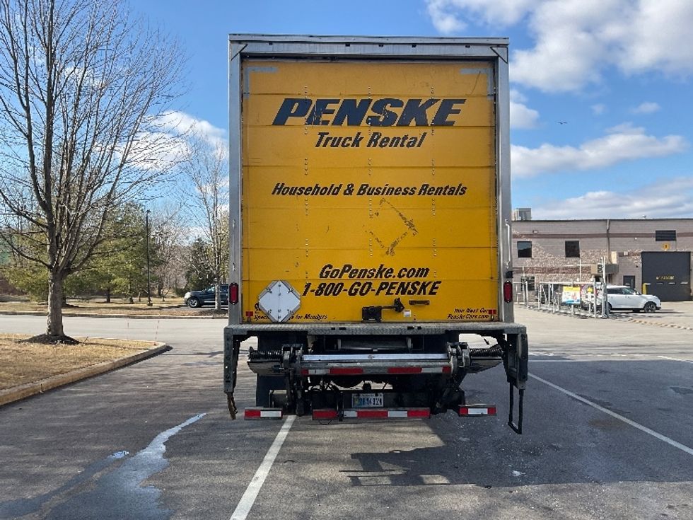 Medium Duty Box Truck-Light and Medium Duty Trucks-Hino-2020-338-Norton-MA-168,713\n\t\tmiles-$ 41,250 - Image 7