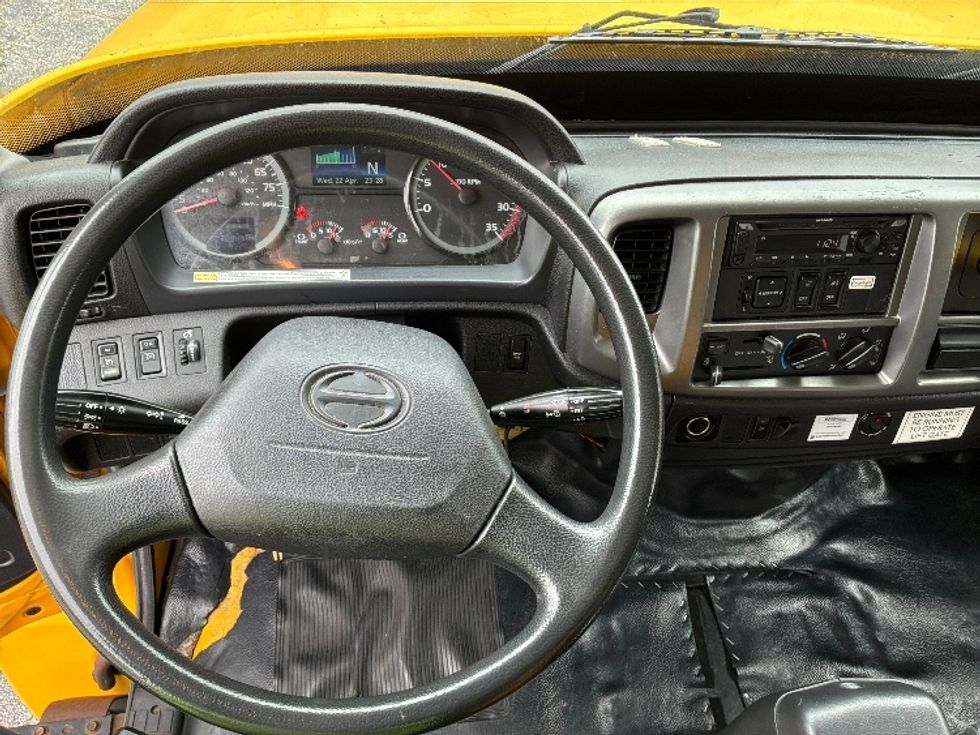 Medium Duty Box Truck-Light and Medium Duty Trucks-Hino-2020-338-Pensacola-FL-191,455\n\t\tmiles-$ 34,750 - Image 18