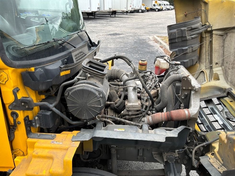 Medium Duty Box Truck-Light and Medium Duty Trucks-Hino-2020-338-Pensacola-FL-191,455\n\t\tmiles-$ 34,750 - Image 23