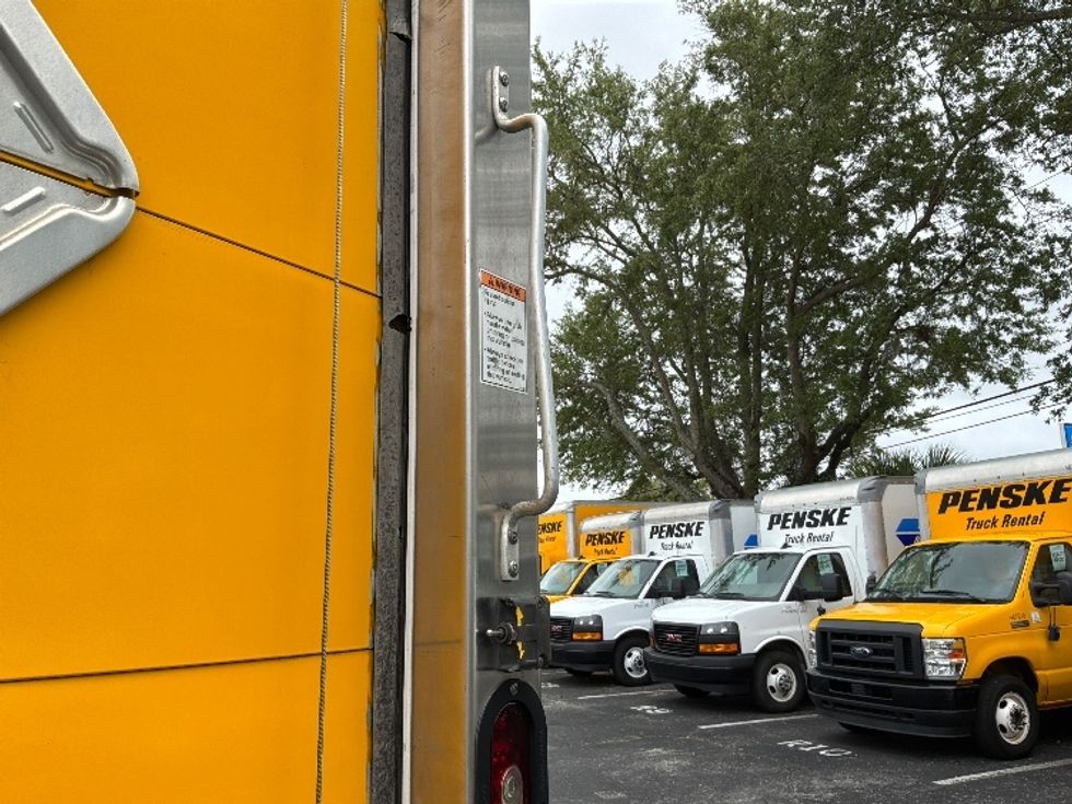 Medium Duty Box Truck-Light and Medium Duty Trucks-Hino-2020-338-Pensacola-FL-191,455\n\t\tmiles-$ 34,750 - Image 27