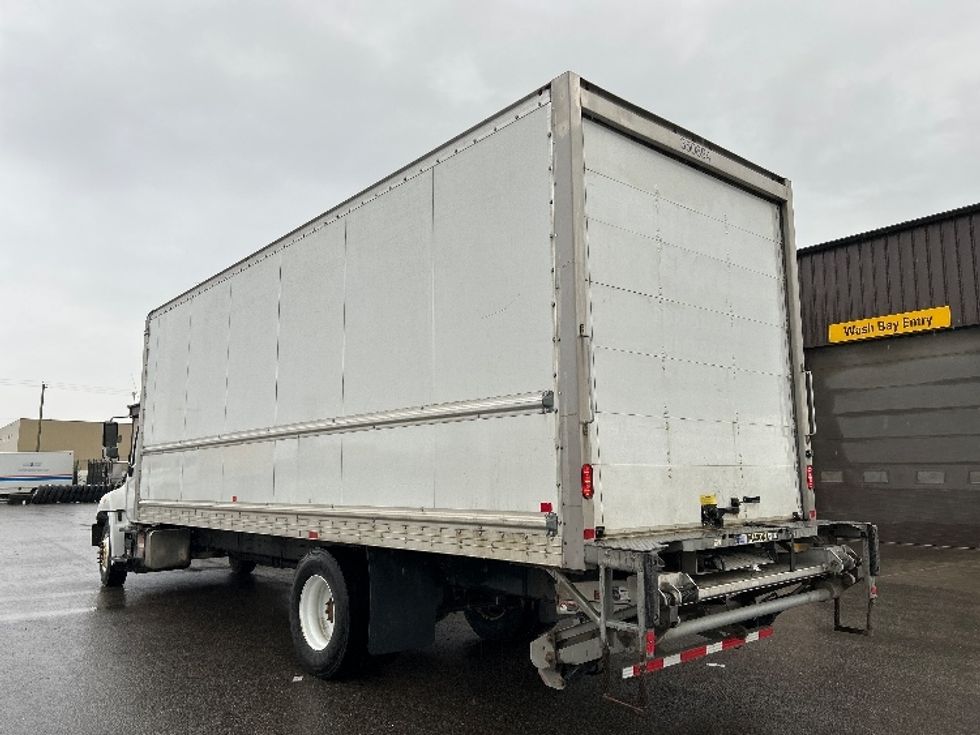Medium Duty Box Truck-Light and Medium Duty Trucks-Hino-2020-338-Rocky View County-AB-305,013\n\t\tkm-$ 56,750 - Image 6