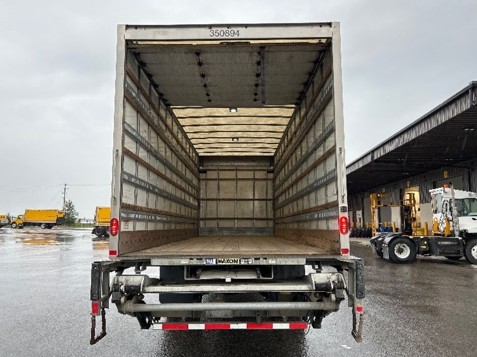 Medium Duty Box Truck-Light and Medium Duty Trucks-Hino-2020-338-Rocky View County-AB-305,013\n\t\tkm-$ 56,750 - Image 8