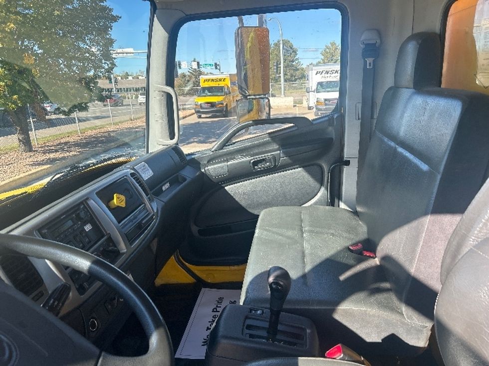 Medium Duty Box Truck-Light and Medium Duty Trucks-Hino-2020-338-Roseville-MN-151,689\n\t\tmiles-$ 47,000 - Image 20