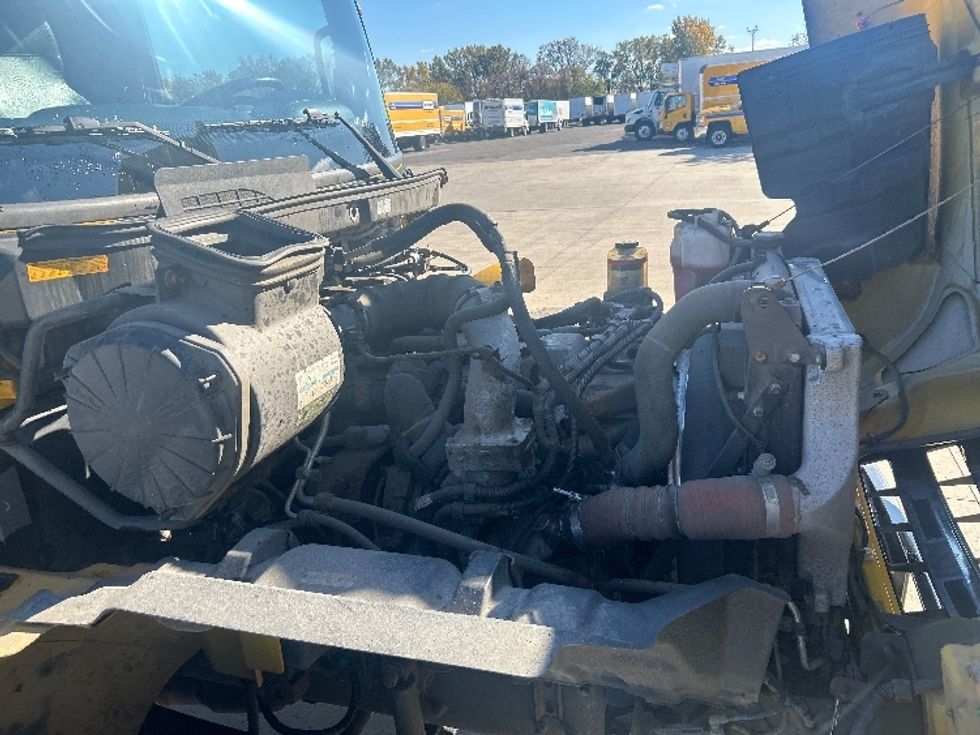 Medium Duty Box Truck-Light and Medium Duty Trucks-Hino-2020-338-Roseville-MN-151,689\n\t\tmiles-$ 47,000 - Image 23